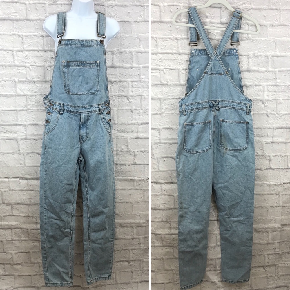🌸NWOT BDG UO Light Wash Denim Overalls 30